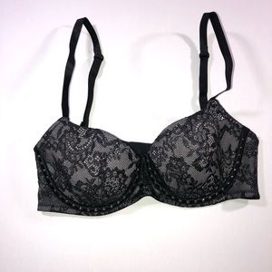 Nwt Victoria’s Secret very sexy lace balconet bra